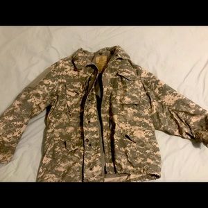 Men’s digital camo - XL - cold weather jacket ACU